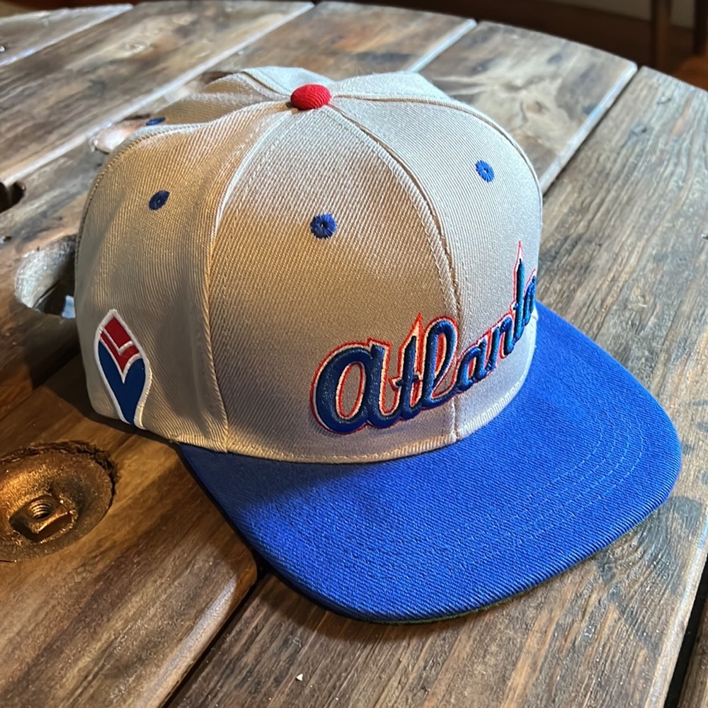 Exclusive ATL Braves hat NWOT - Picture 10 of 14